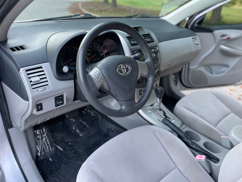 2012 Toyota Corolla Image 15