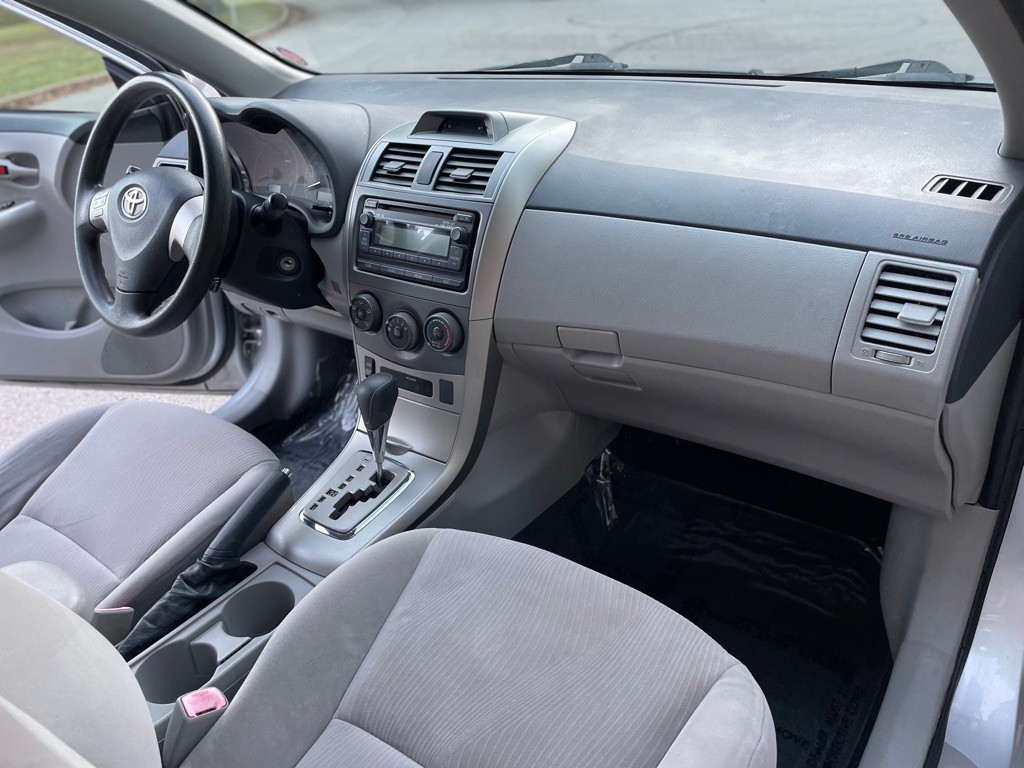 2012 Toyota Corolla Image 17