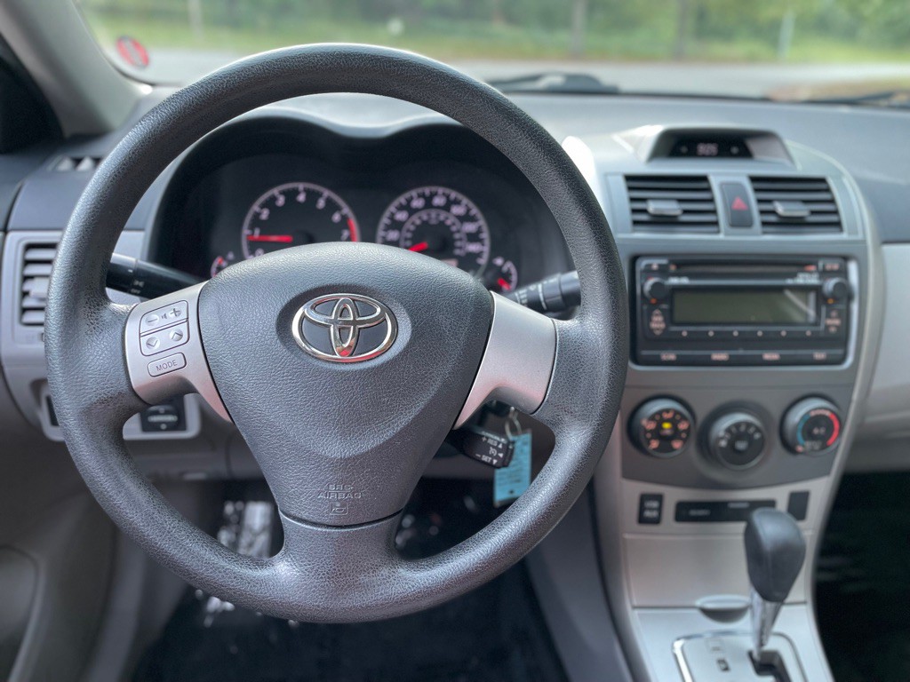 2012 Toyota Corolla Image 18