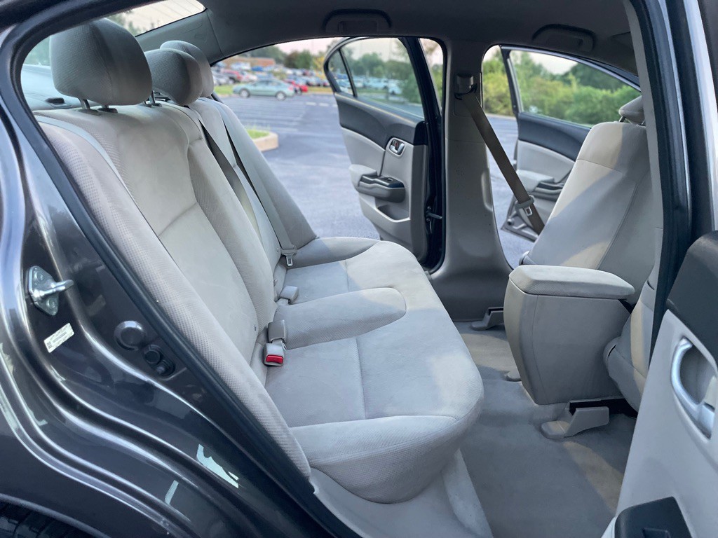 2012 Honda Civic Image 23