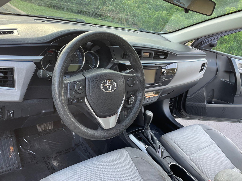 2016 Toyota Corolla Image 15
