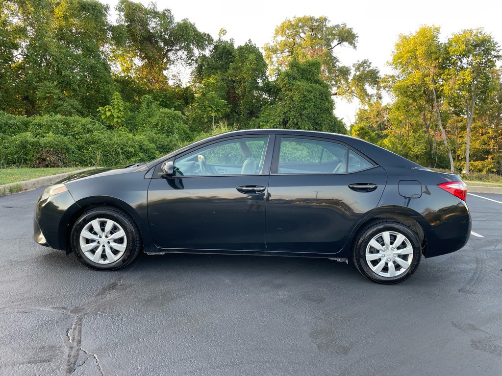 2016 Toyota Corolla Image 27