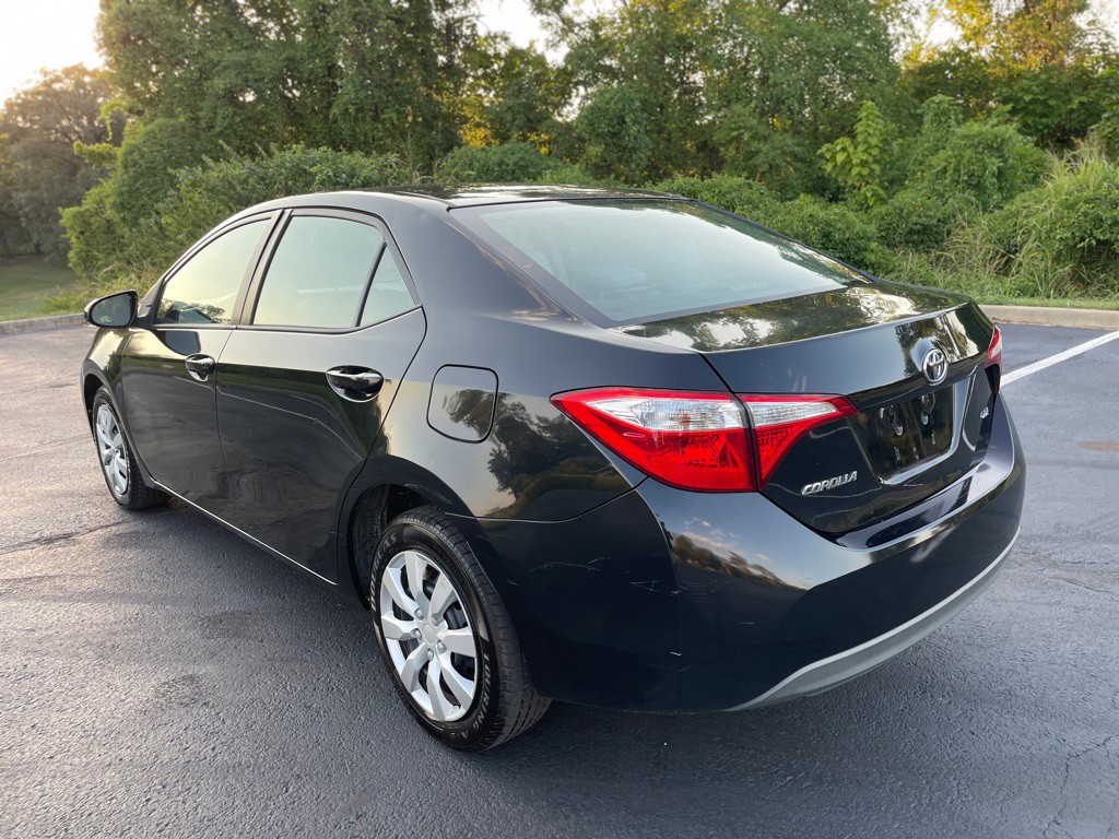 2016 Toyota Corolla Image 31