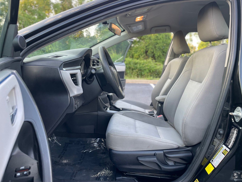 2016 Toyota Corolla Image 36