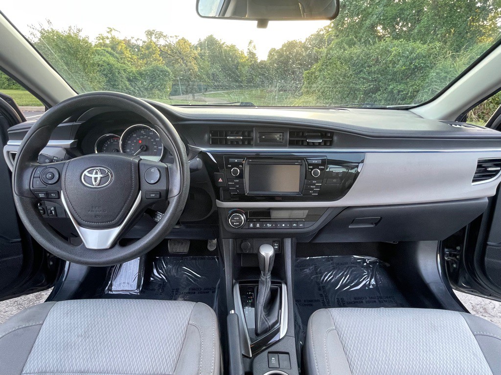 2016 Toyota Corolla Image 37