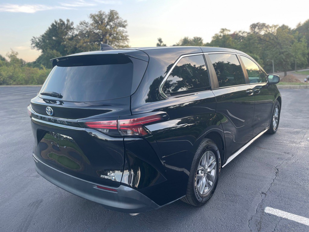 2022 Toyota Sienna Image 9