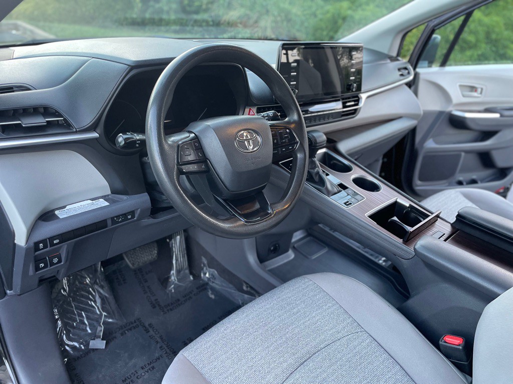 2022 Toyota Sienna Image 15