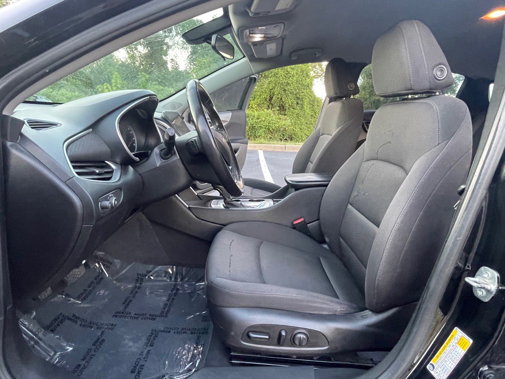 2019 Chevrolet Malibu Image 12