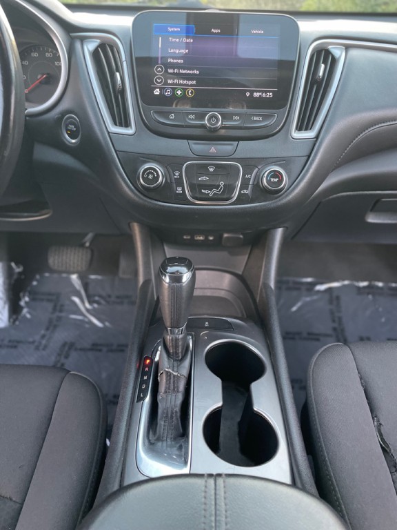 2019 Chevrolet Malibu Image 16