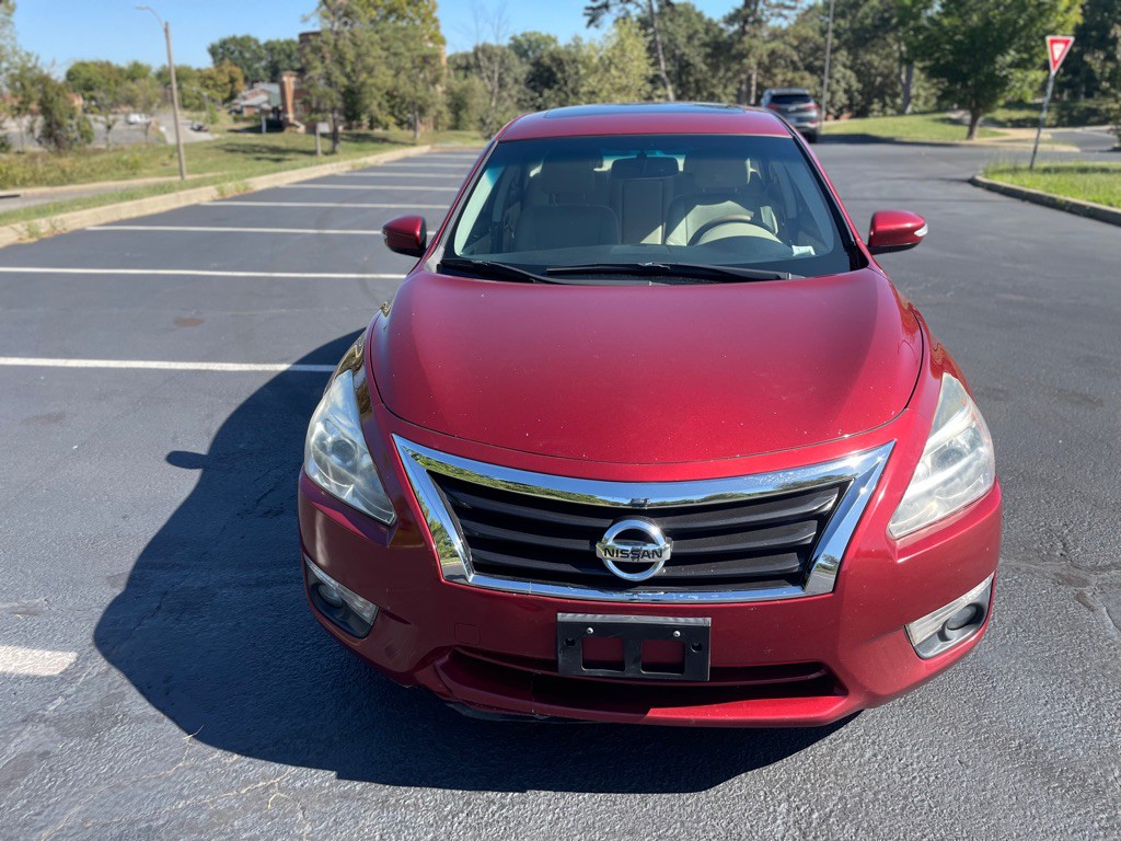2015 Nissan Altima Image 2