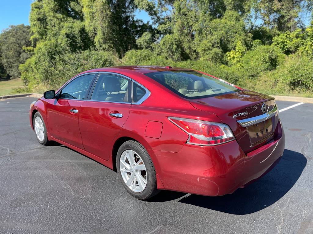 2015 Nissan Altima Image 7