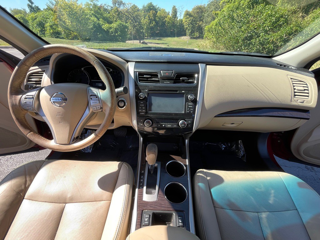 2015 Nissan Altima Image 11