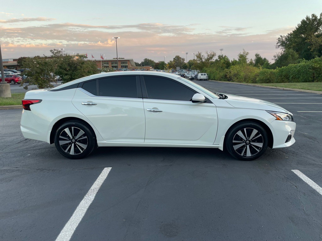 2022 Nissan Altima Image 6