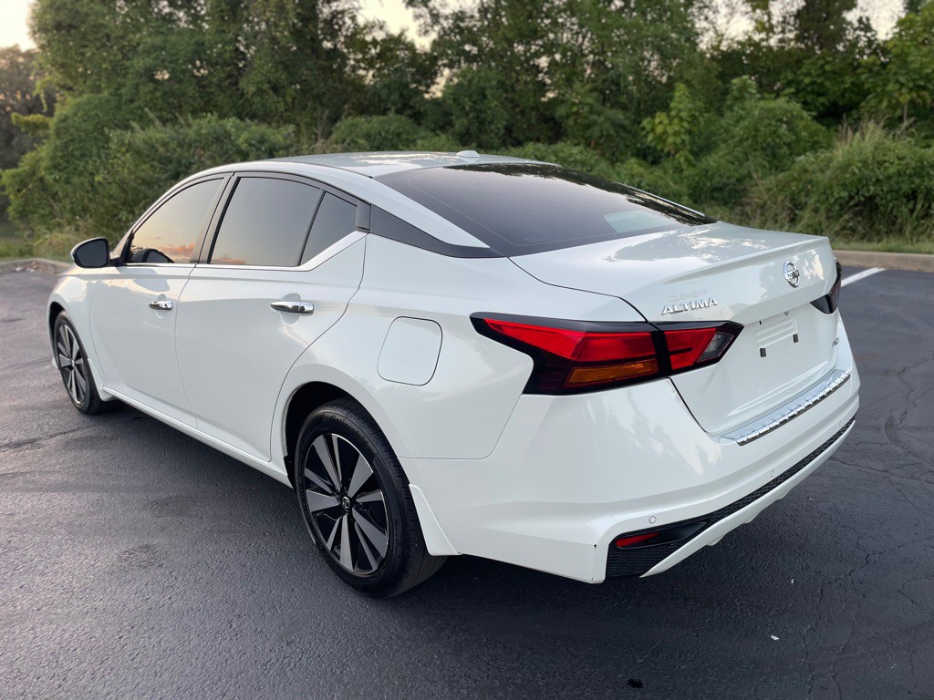 2022 Nissan Altima Image 7