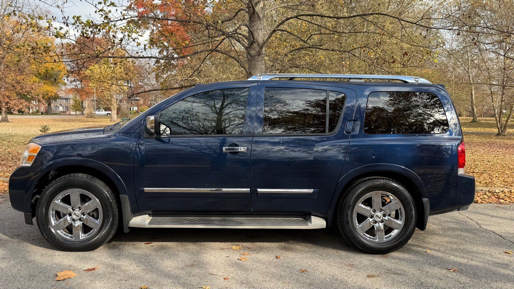 2010 Nissan Armada Image 3