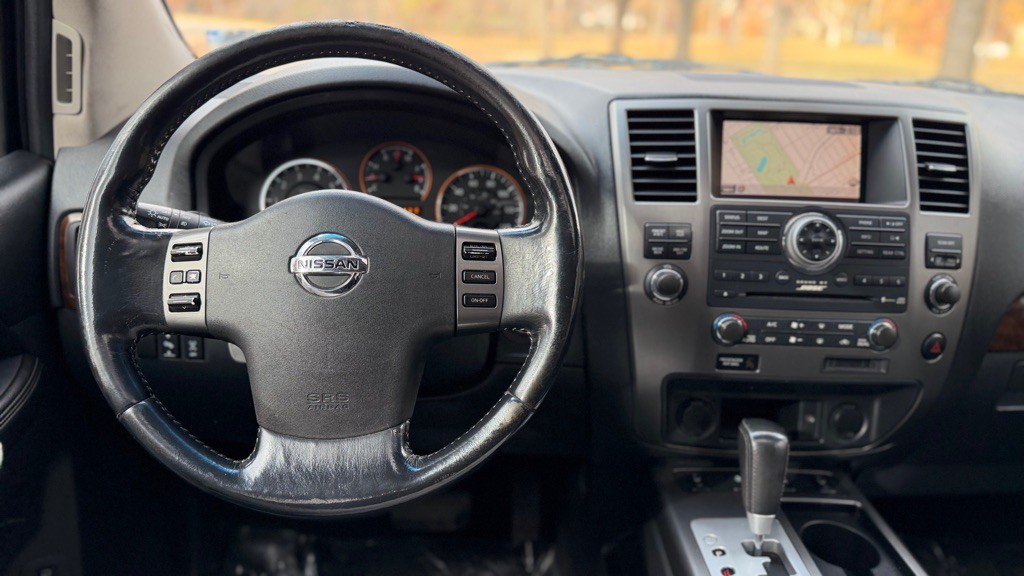 2010 Nissan Armada Image 18