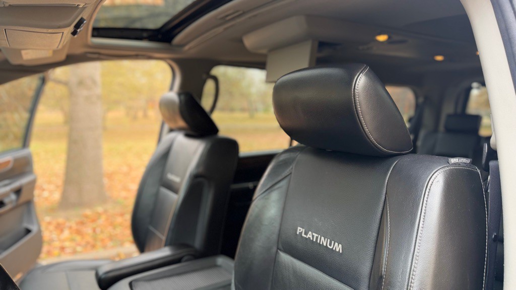 2010 Nissan Armada Image 24