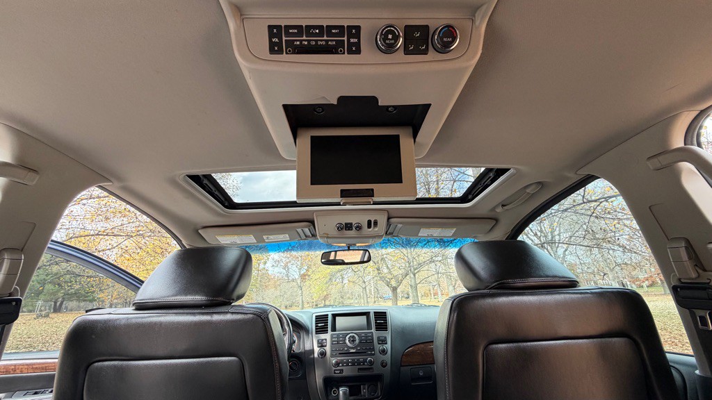 2010 Nissan Armada Image 25