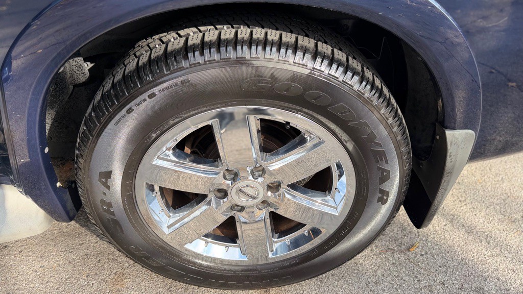 2010 Nissan Armada Image 32