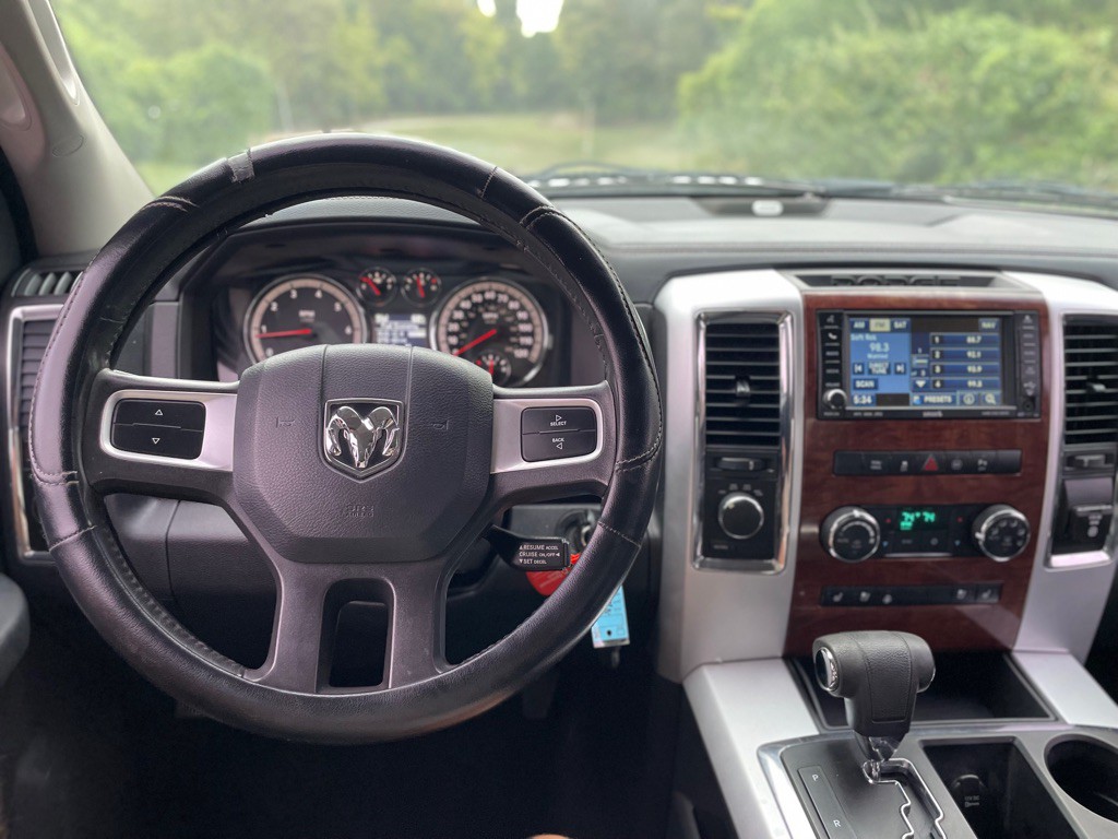 2011 RAM 1500 Image 16