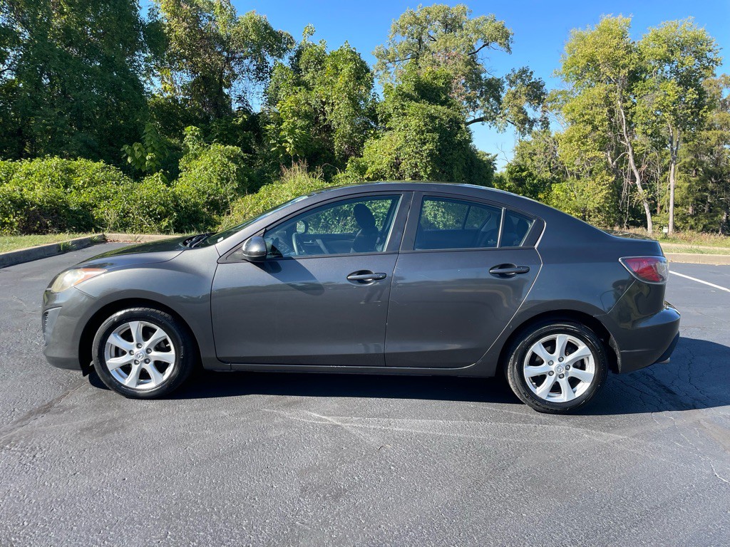 2010 Mazda Mazda3 Image 3