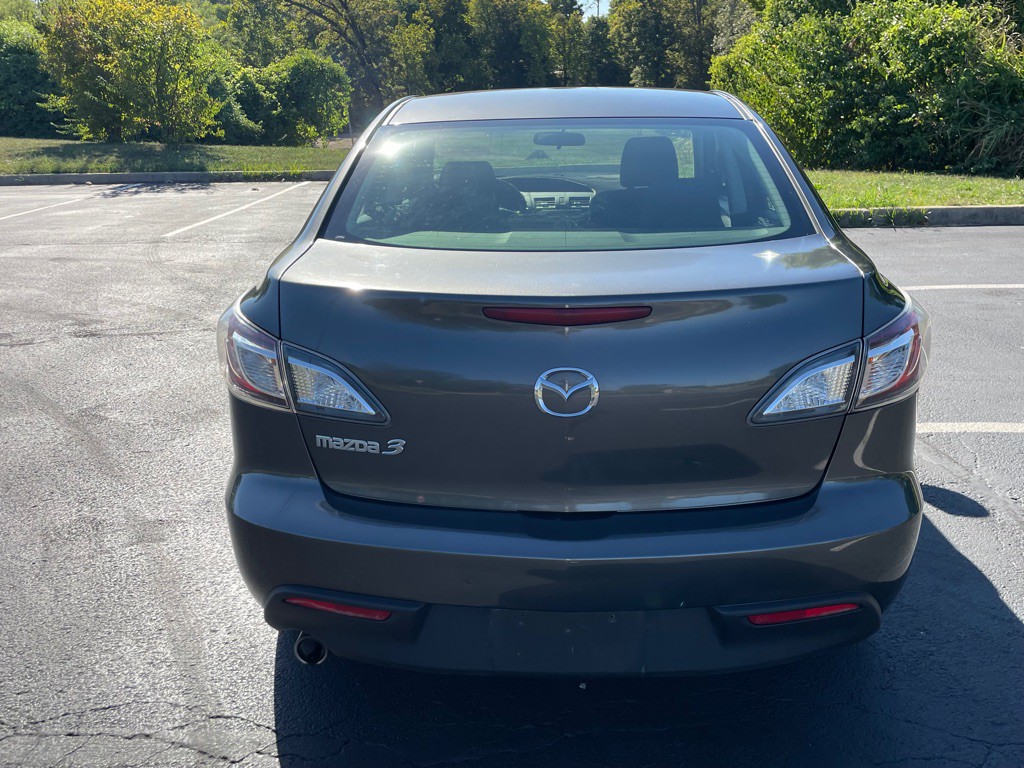 2010 Mazda Mazda3 Image 8