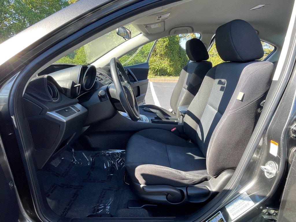 2010 Mazda Mazda3 Image 12