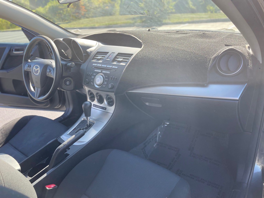 2010 Mazda Mazda3 Image 16