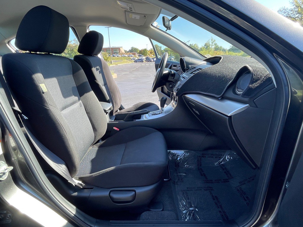 2010 Mazda Mazda3 Image 12