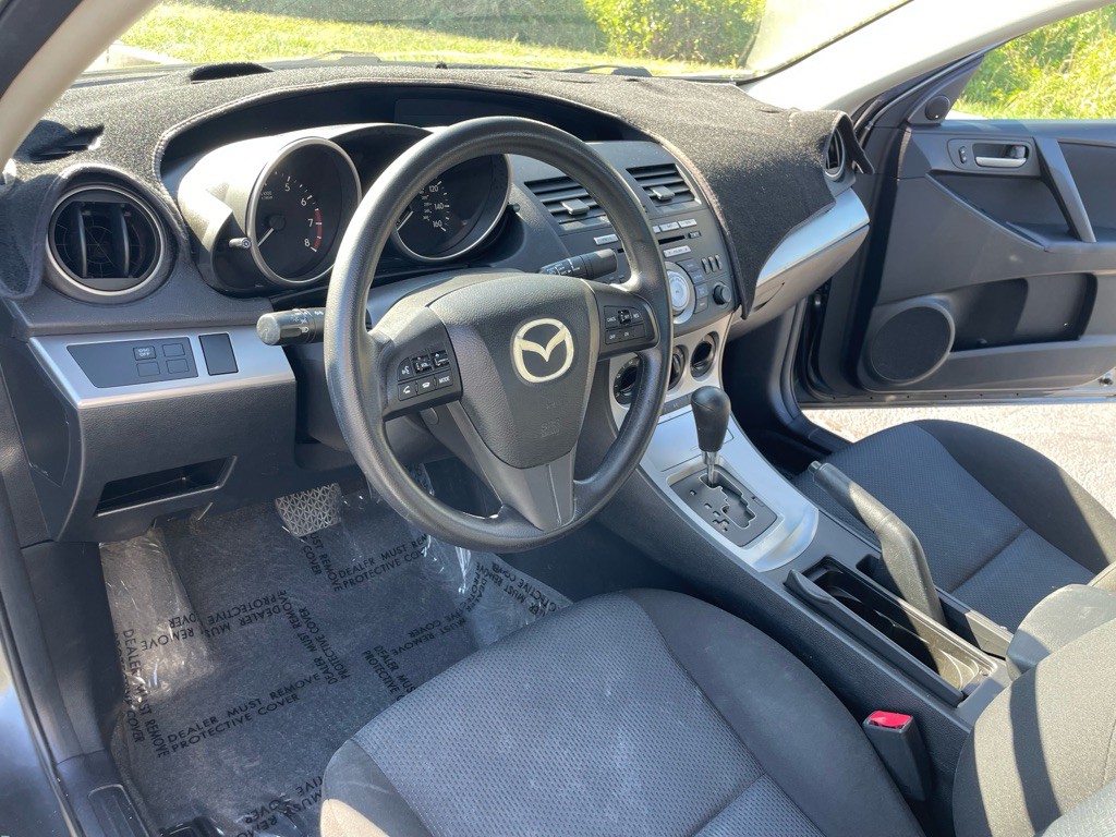 2010 Mazda Mazda3 Image 13