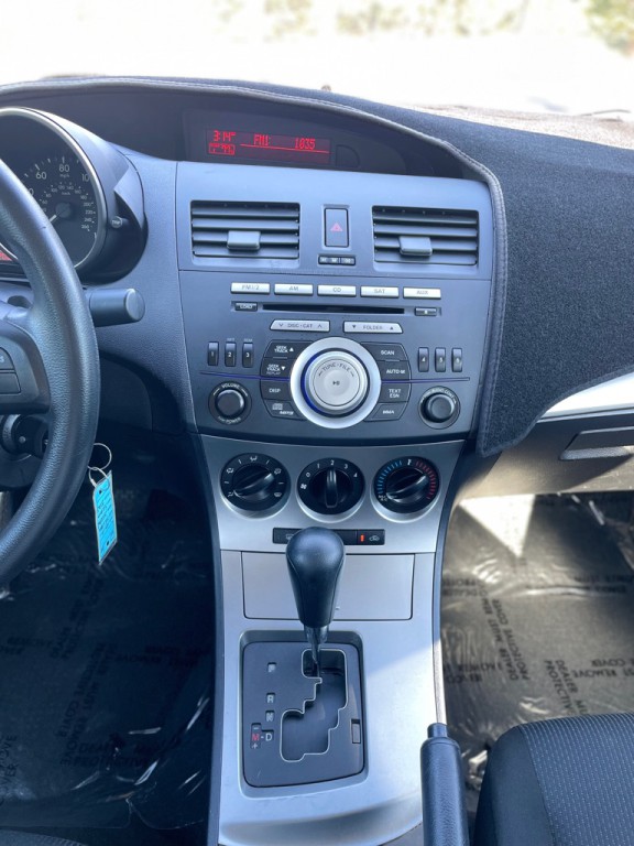 2010 Mazda Mazda3 Image 17