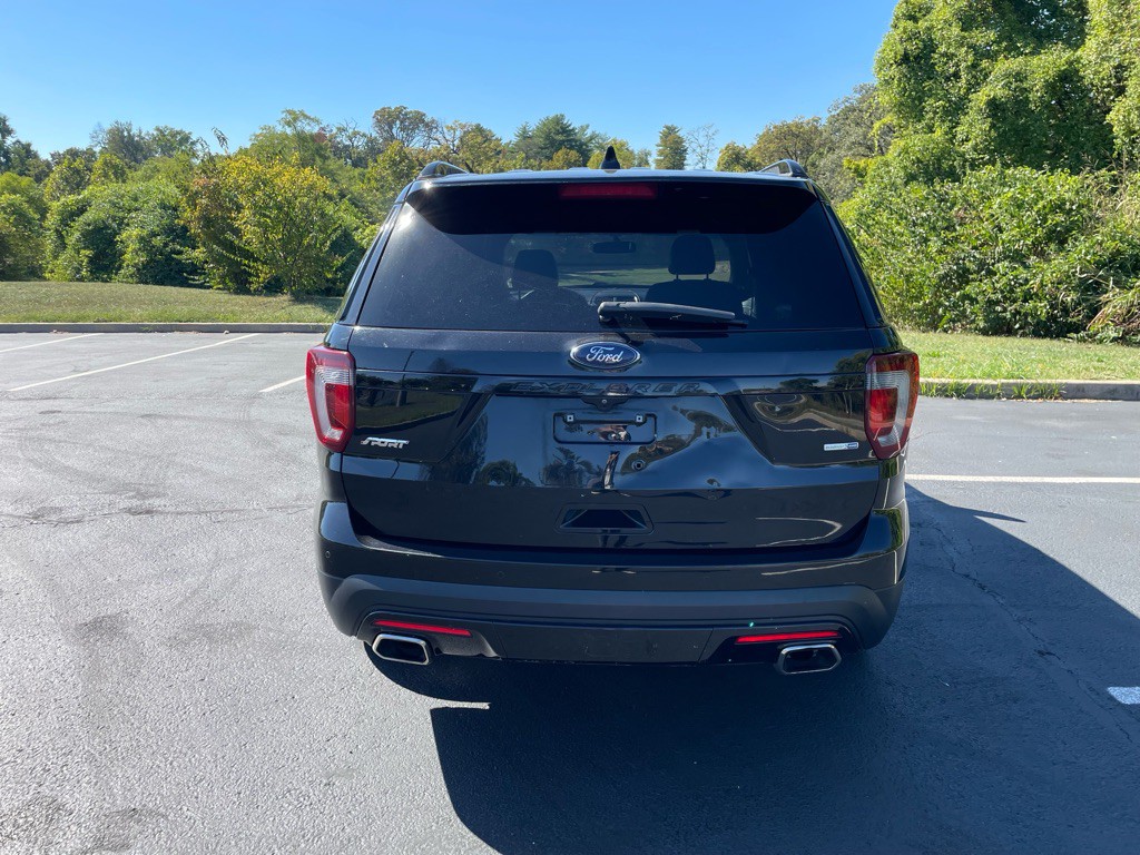 2016 Ford Explorer Image 6
