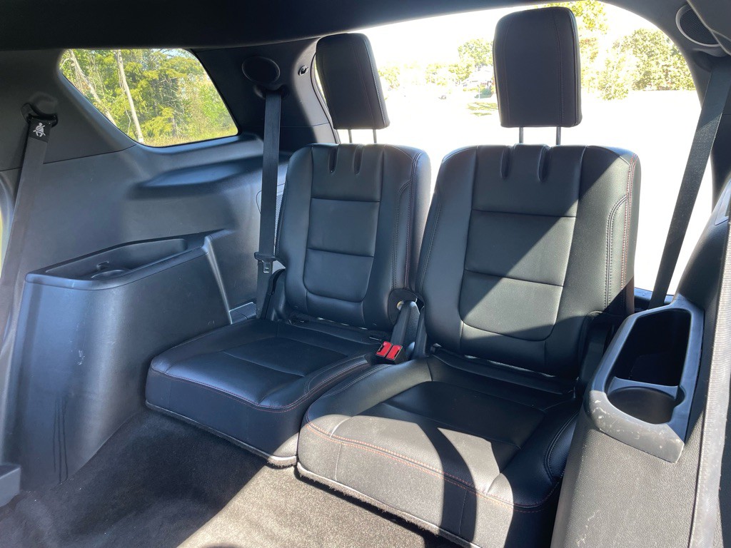 2016 Ford Explorer Image 29