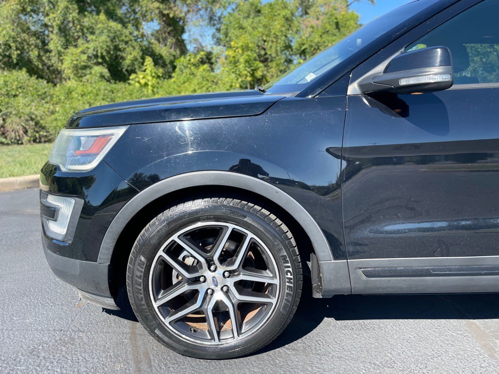 2016 Ford Explorer Image 30