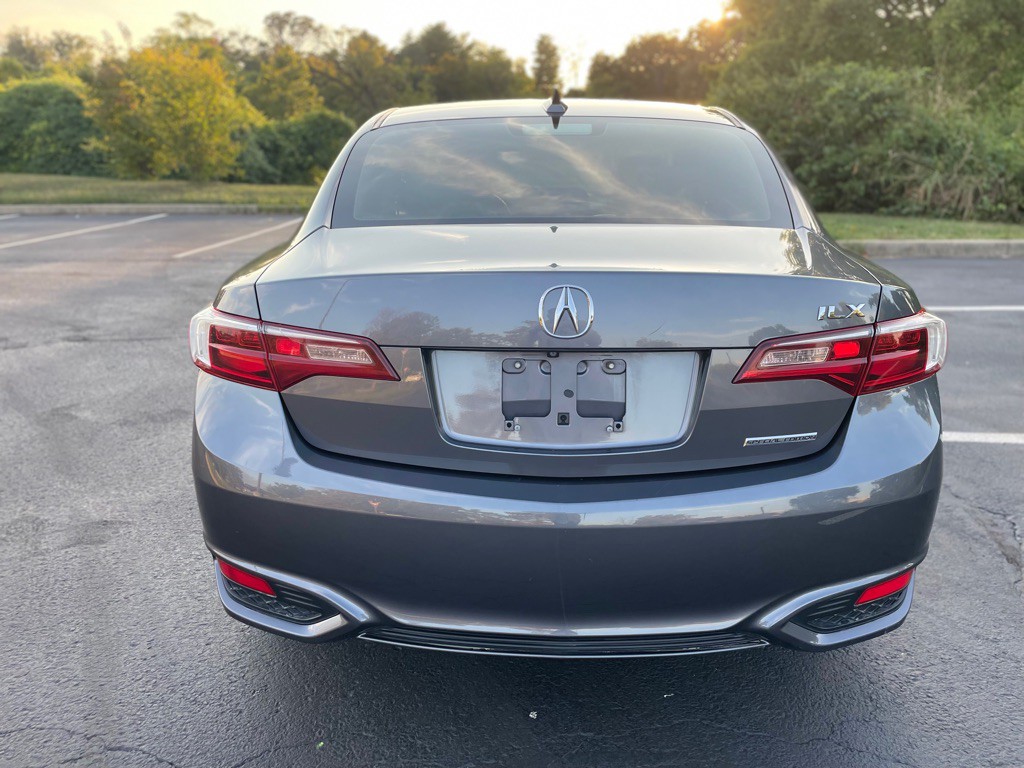 2017 Acura ILX Image 10
