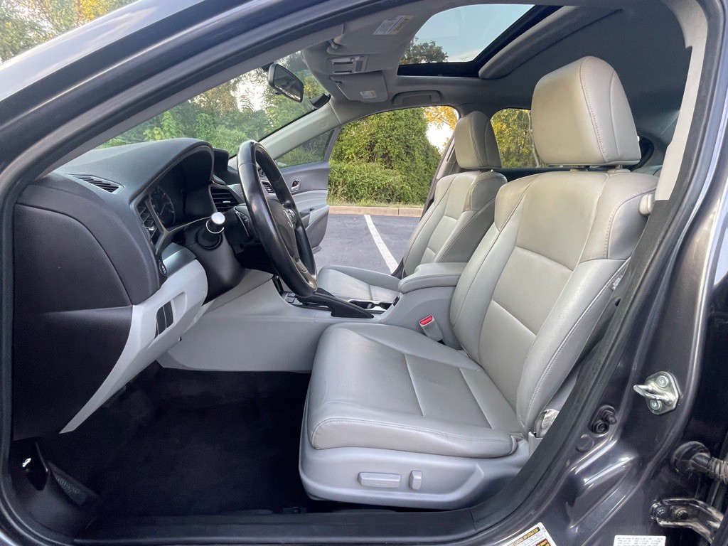 2017 Acura ILX Image 12