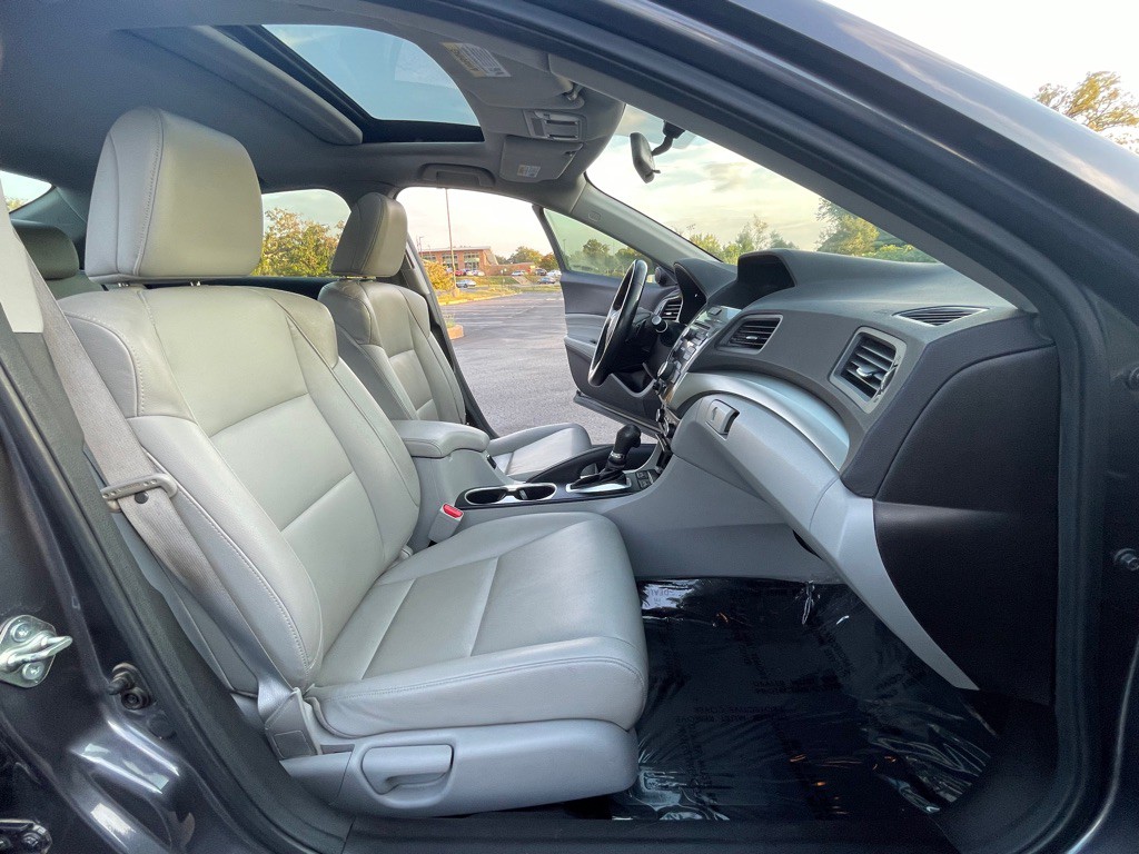 2017 Acura ILX Image 14