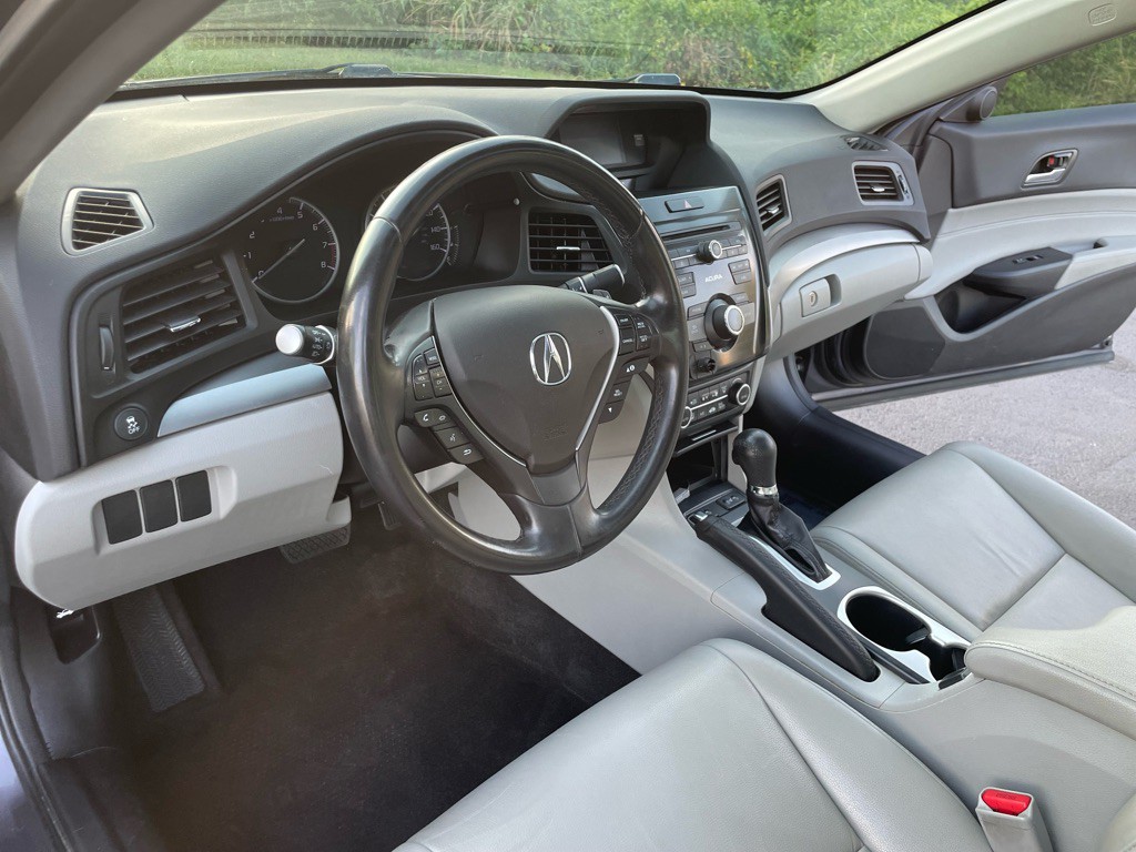 2017 Acura ILX Image 15
