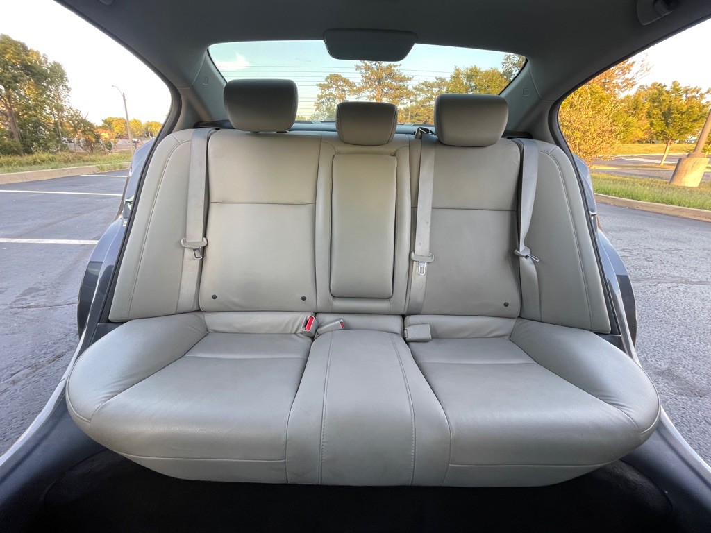 2017 Acura ILX Image 24