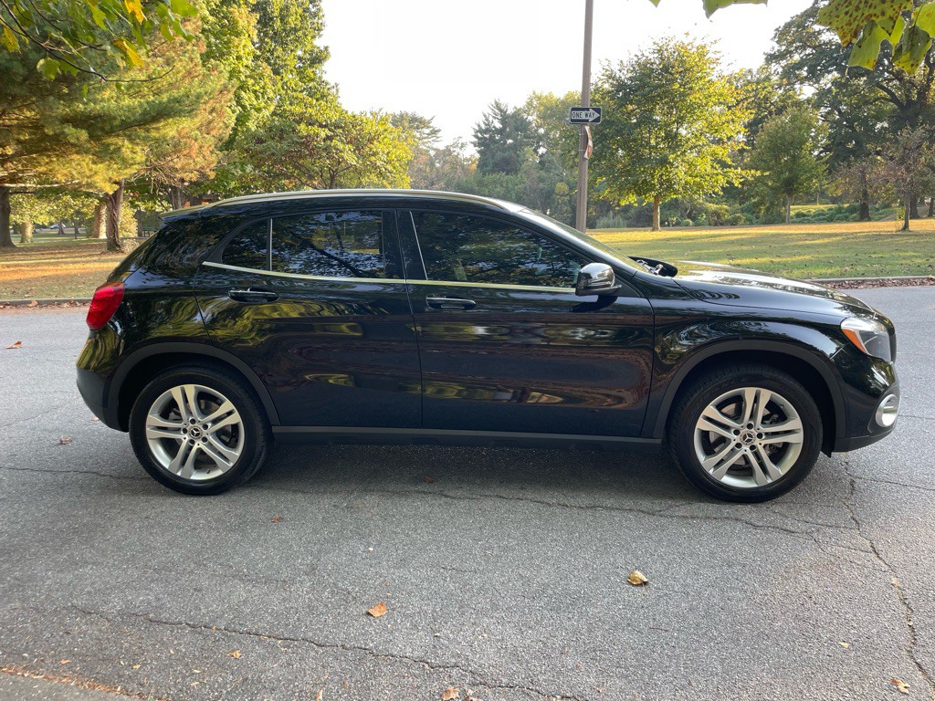 2019 Mercedes-Benz GLA-Class Image 11