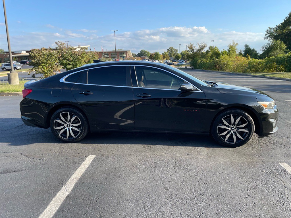 2017 Chevrolet Malibu Image 6
