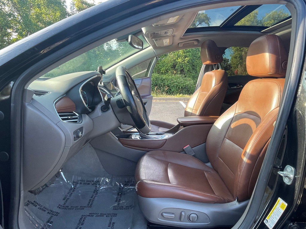 2017 Chevrolet Malibu Image 12