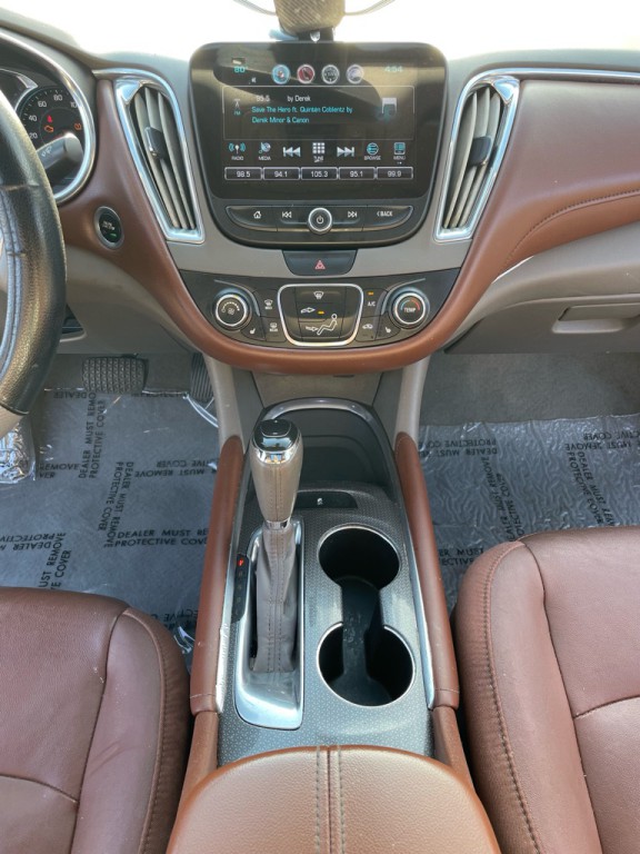 2017 Chevrolet Malibu Image 16