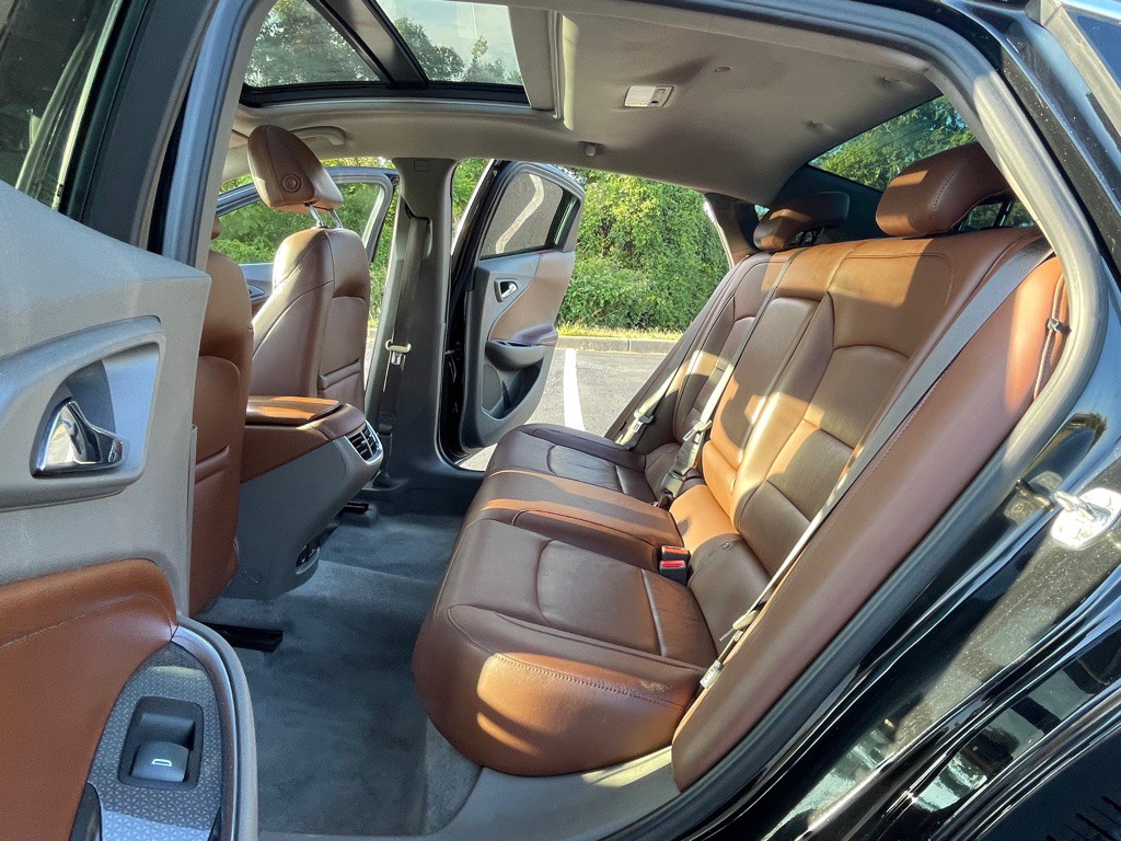 2017 Chevrolet Malibu Image 25