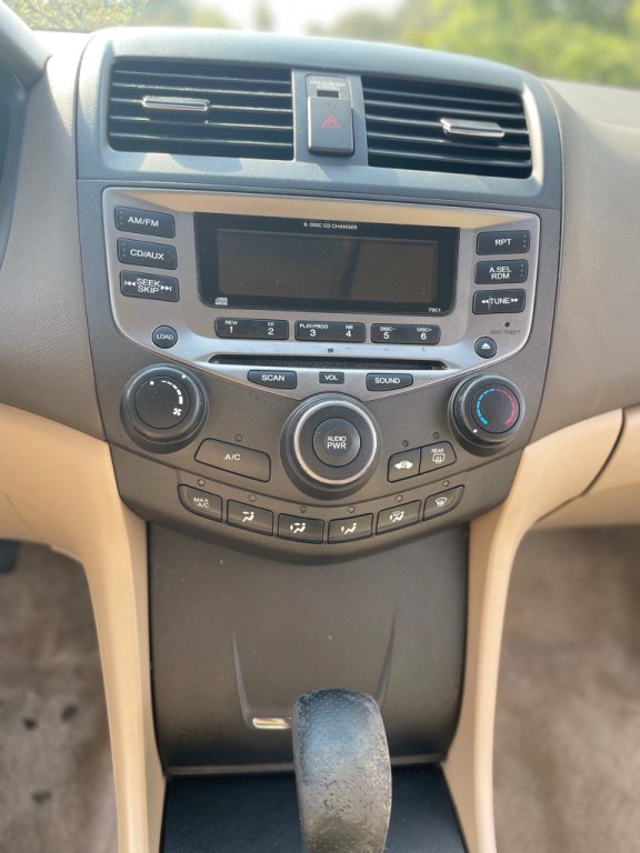 2007 Honda Accord Image 16