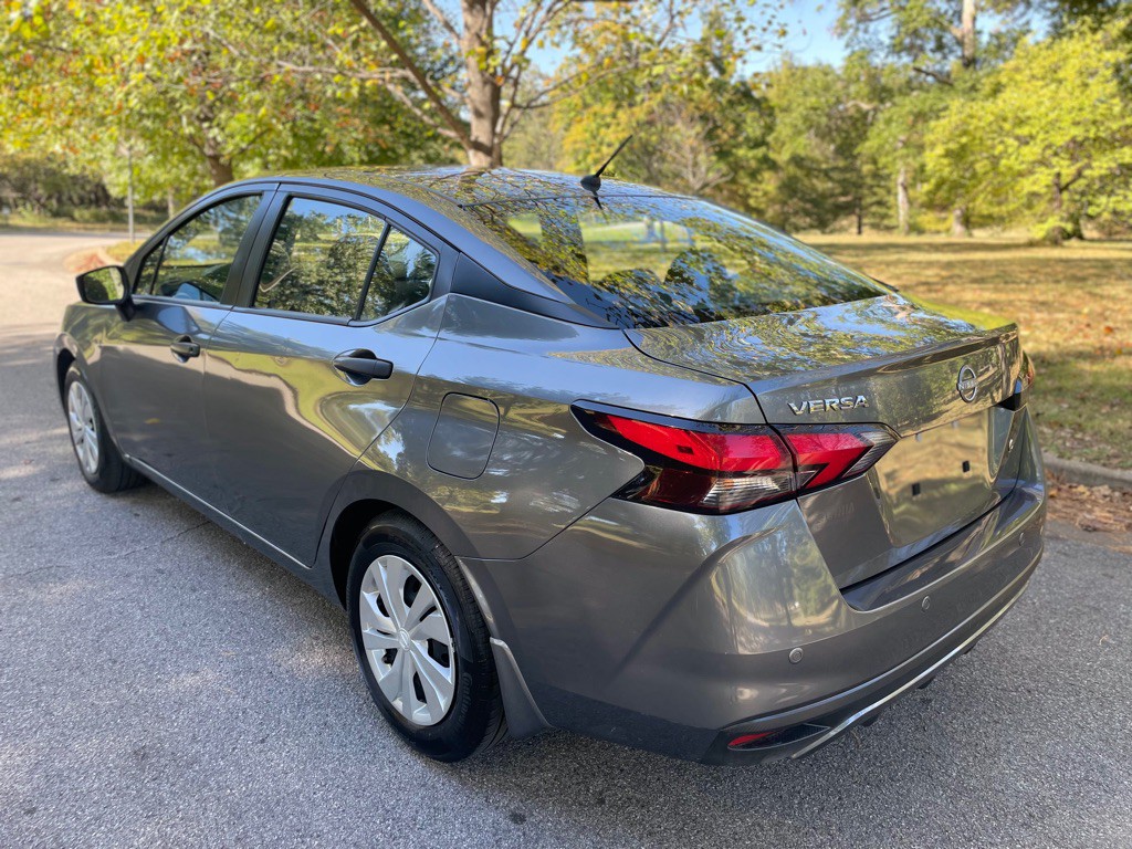 2024 Nissan Versa Image 7