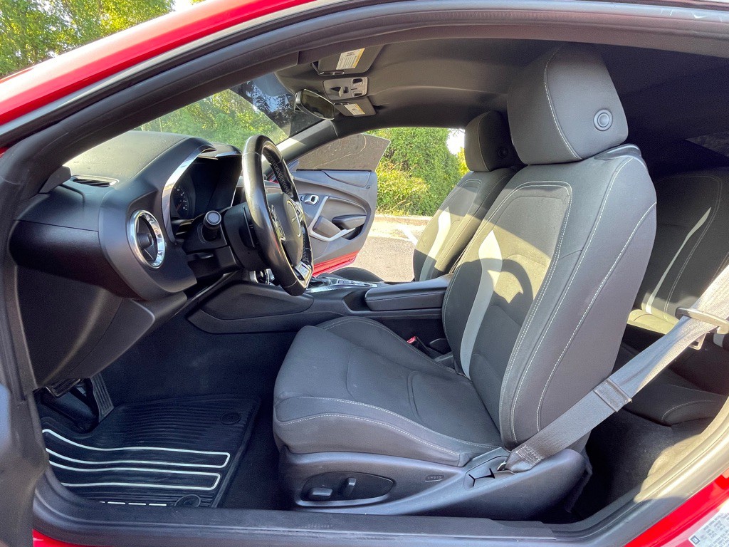 2018 Chevrolet Camaro Image 10