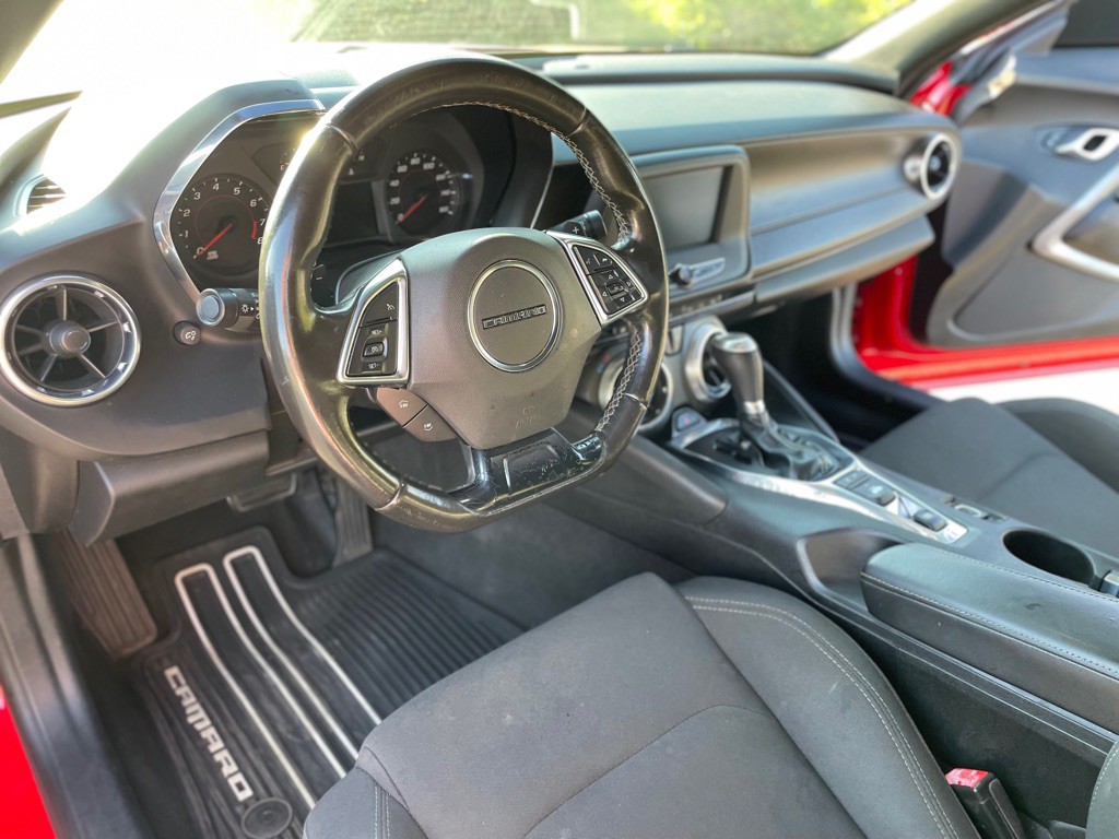 2018 Chevrolet Camaro Image 13