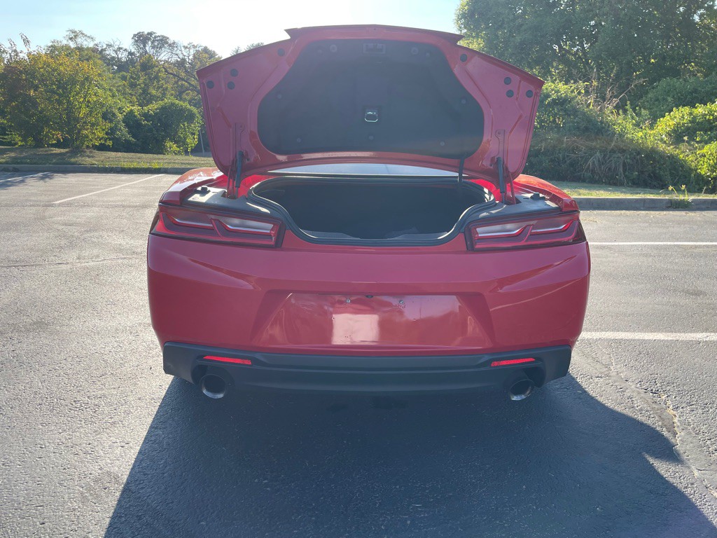 2018 Chevrolet Camaro Image 19