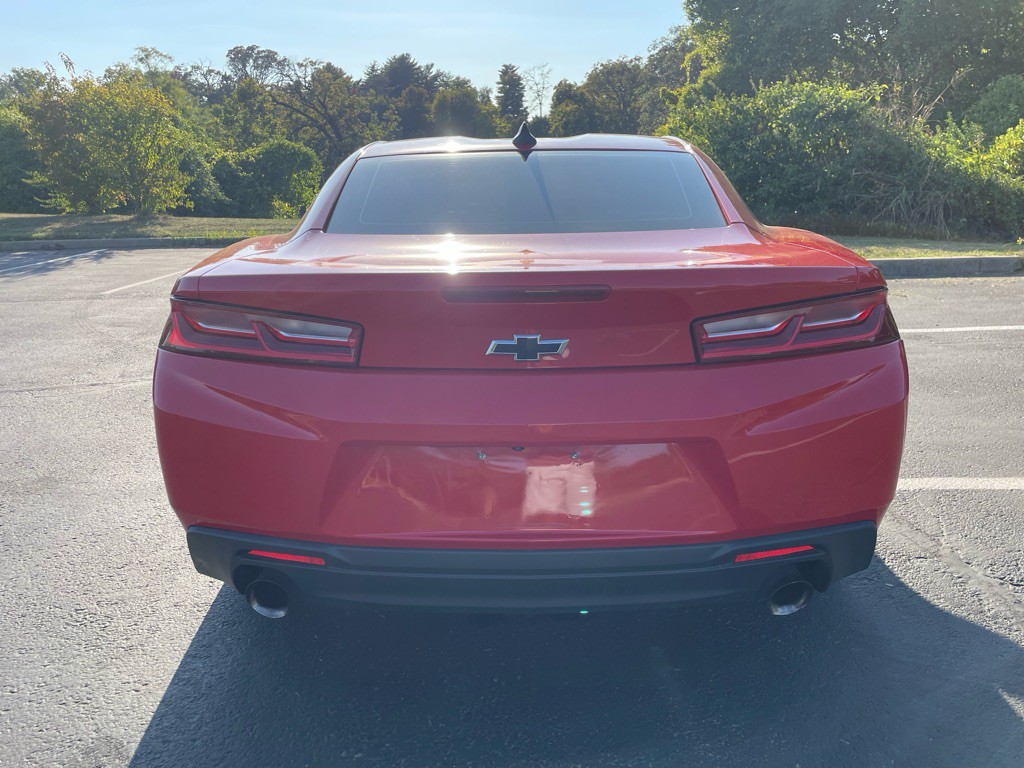 2018 Chevrolet Camaro Image 20